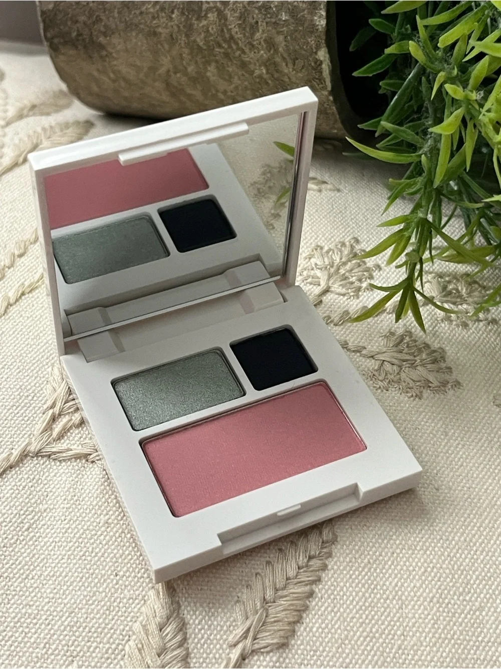 Cliniques~ Smoke & Mirrors, Wave after wave & Cupid Limited Ed Palette ~New~